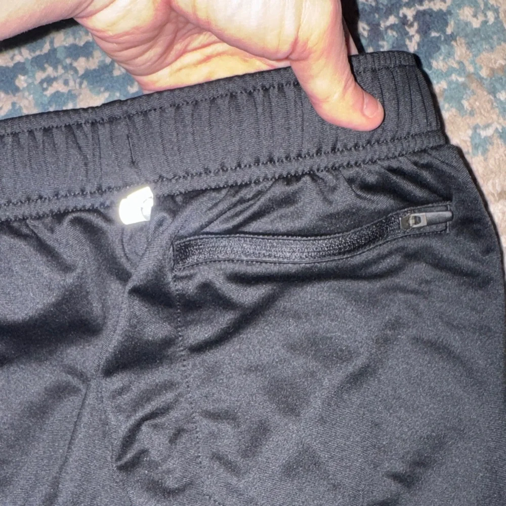 Boys activewear black bottom set sz 10/12 - Picture 5 of 10